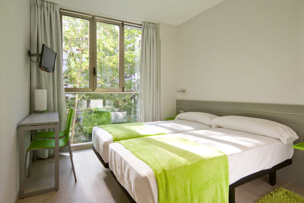 Hotel & Suites Arrizul Gros San Sebastián Quarto foto